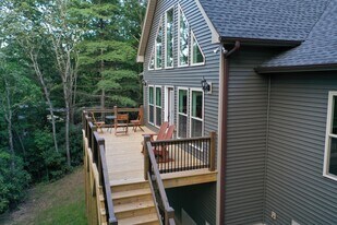 Building Photo - 9 Caroline Dr