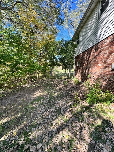 Building Photo - 350 Seneca Creek Rd