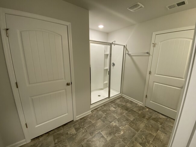 Master bath - 9010 Fenton Rd.