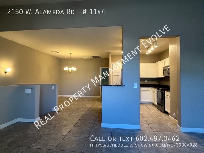 Building Photo - Condo in Gated Community!