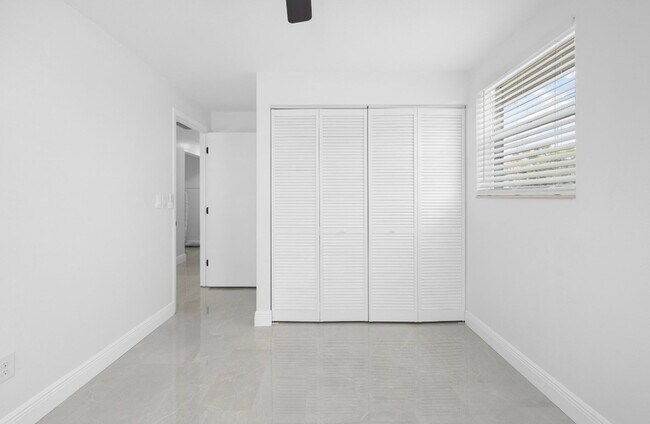 Building Photo - Renovated 3 bedroom 1 Bathroom fenced yard...