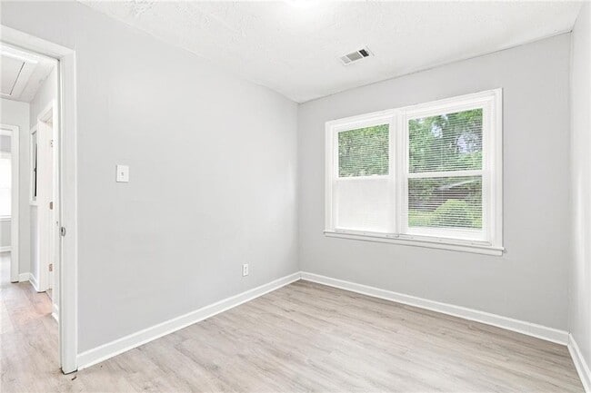 Building Photo - 2123 Blayton Ln SE