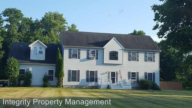 Primary Photo - 4 br, 2.5 bath House - 10 Loosestrife Dr.