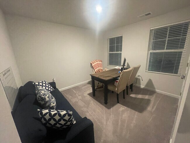 Office (can be converted into 4th bedroom!) - 1081 Shoreside Dr