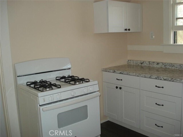 Building Photo - 106 W Camile St