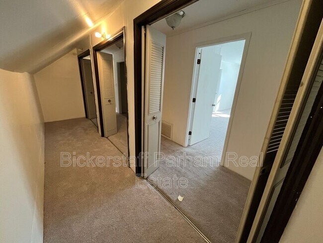 Building Photo - 1310 Stark Ave