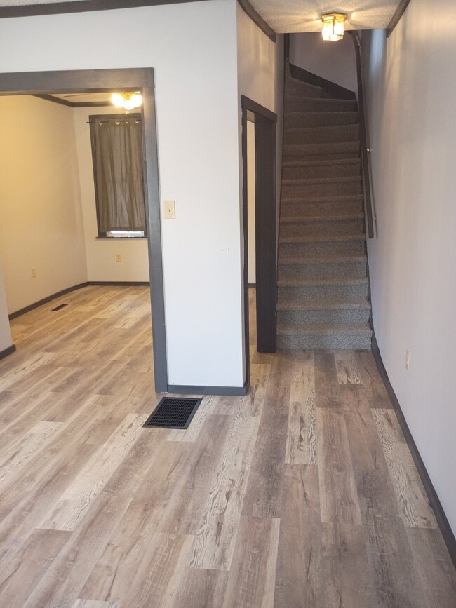 Building Photo - 1024 Guilford St