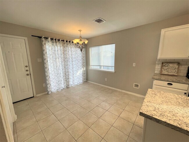 Building Photo - 1603 Nichole Woods Dr