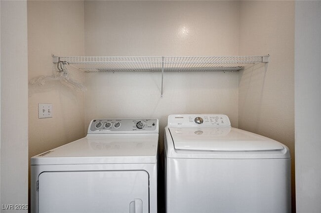 Building Photo - 229 Serenity Crest St