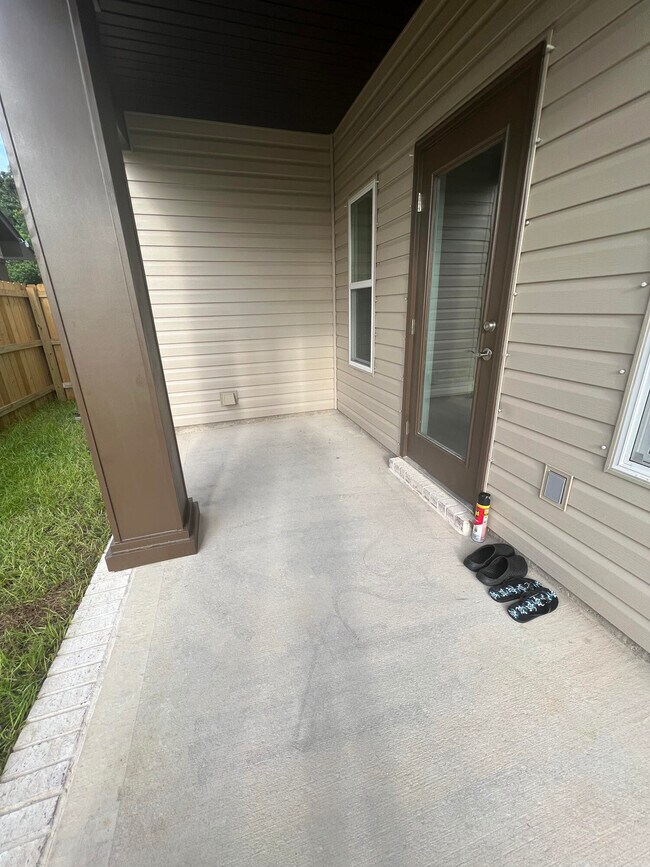 Building Photo - 2331 Hadleigh Hills Ct
