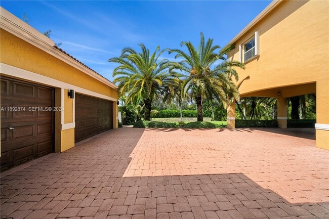 Building Photo - 14130 SW 33rd Ct