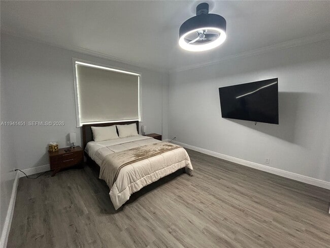 Building Photo - 4001 S Ocean Dr