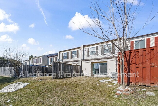 Building Photo - 2108 Monaghan Dr