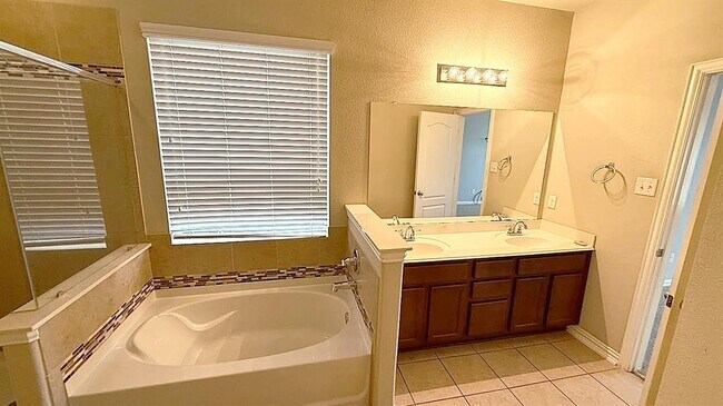 Building Photo - 129 Eagle Owl Loop