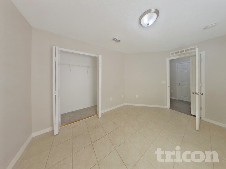 Building Photo - 810 Ognon Ct