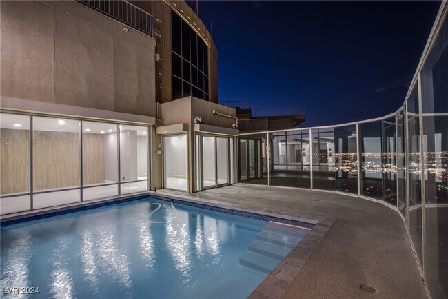 Building Photo - 3111 Bel Air Dr