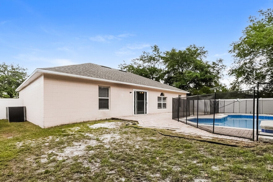 Building Photo - 1328 Dunbarton Ct