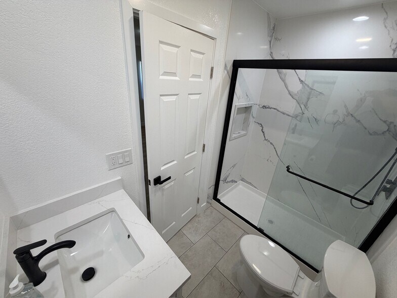 Building Photo - 2807 Granite Creek Pl