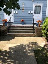 Building Photo - 46 Ramapo Ave
