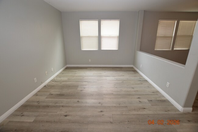 Building Photo - 6796 W Oak Mist Ave