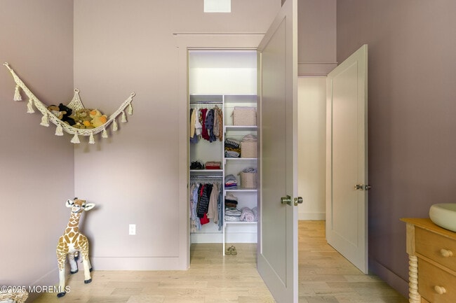 Building Photo - 1406 Transit Ave