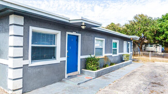 Building Photo - 112 W 34th St