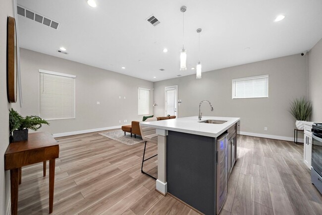 Building Photo - New construction 3 bedroom, 2.5 bathroom h...