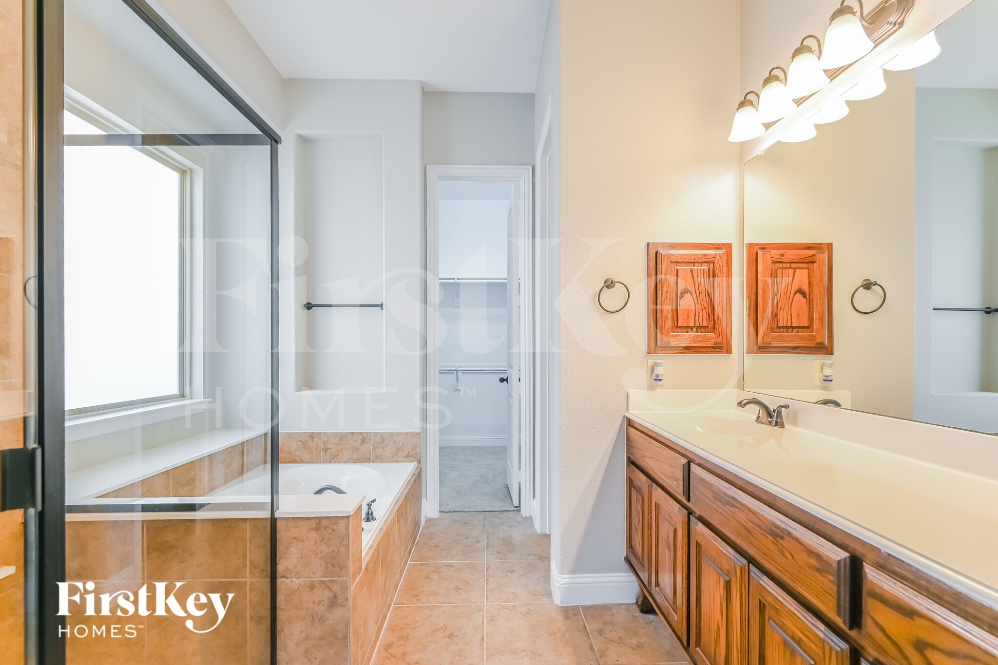 Building Photo - 1045 Dunhill Lane