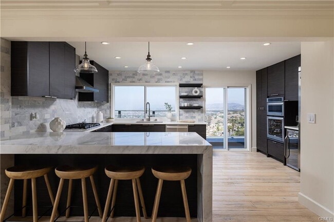 Building Photo - 303 E Avenida Cordoba