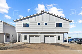 Building Photo - 308 Woodlawn Ln