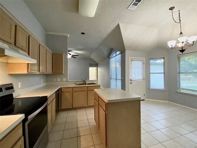Building Photo - 103 Worchester Ln