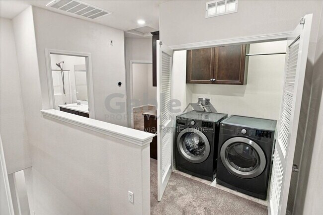 Building Photo - 24266 Verdugo Cir