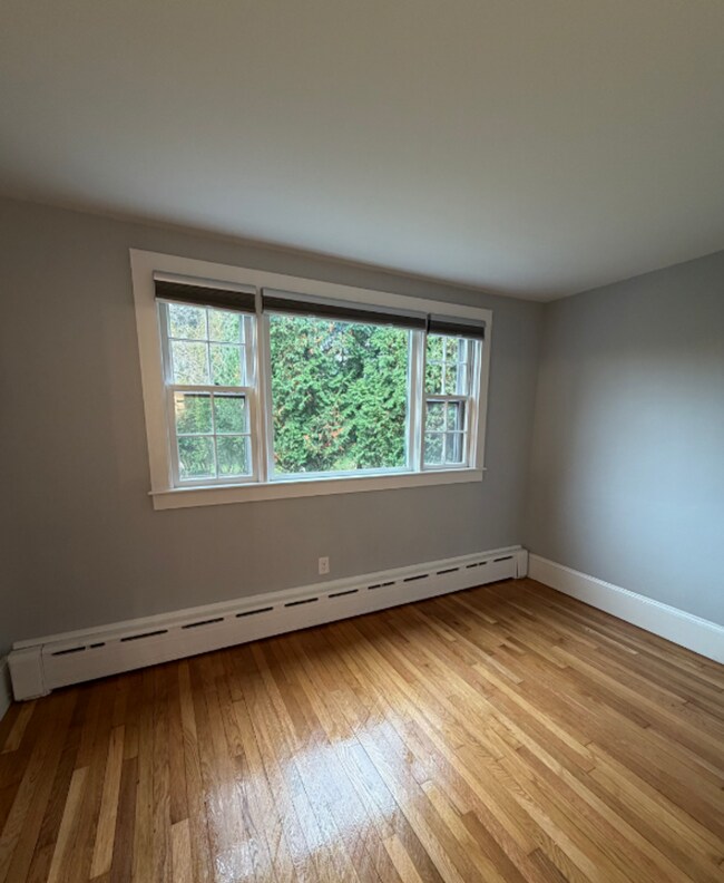 Building Photo - 148 Russells Mills Rd