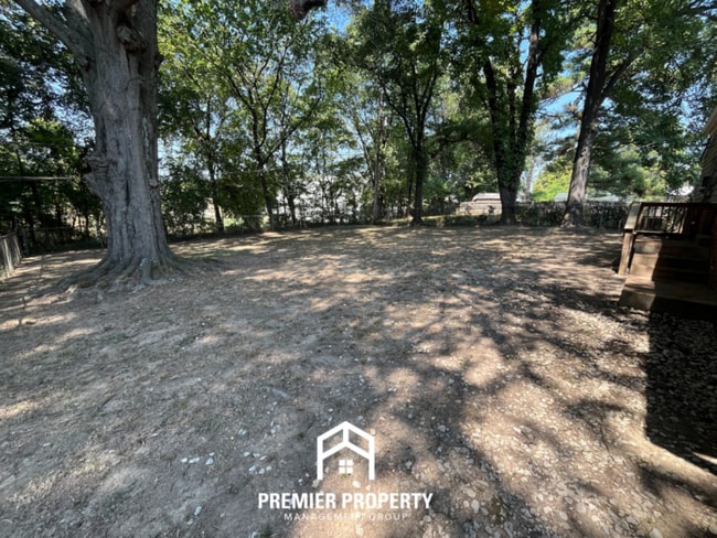 Building Photo - 5605 Loch Lomond Rd