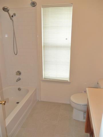 Building Photo - 1714 Lantana Dr