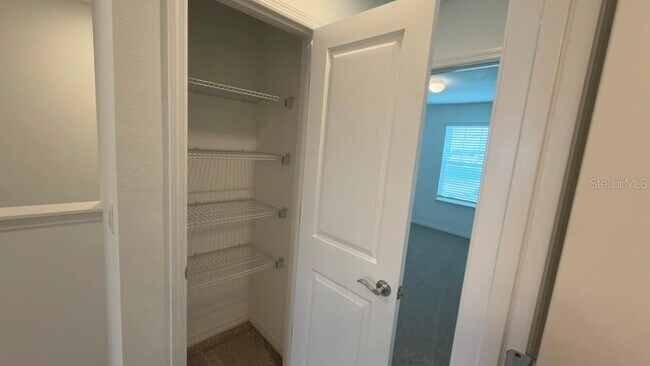 Building Photo - 4568 ORCHARD VIEW Aly