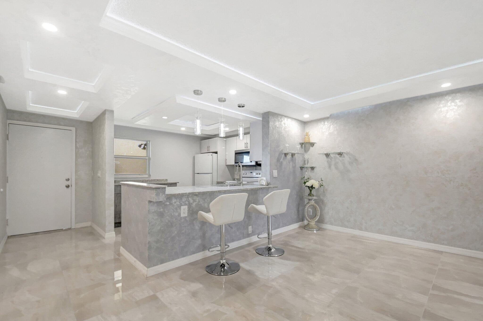 Building Photo - 2615 NE 3rd St