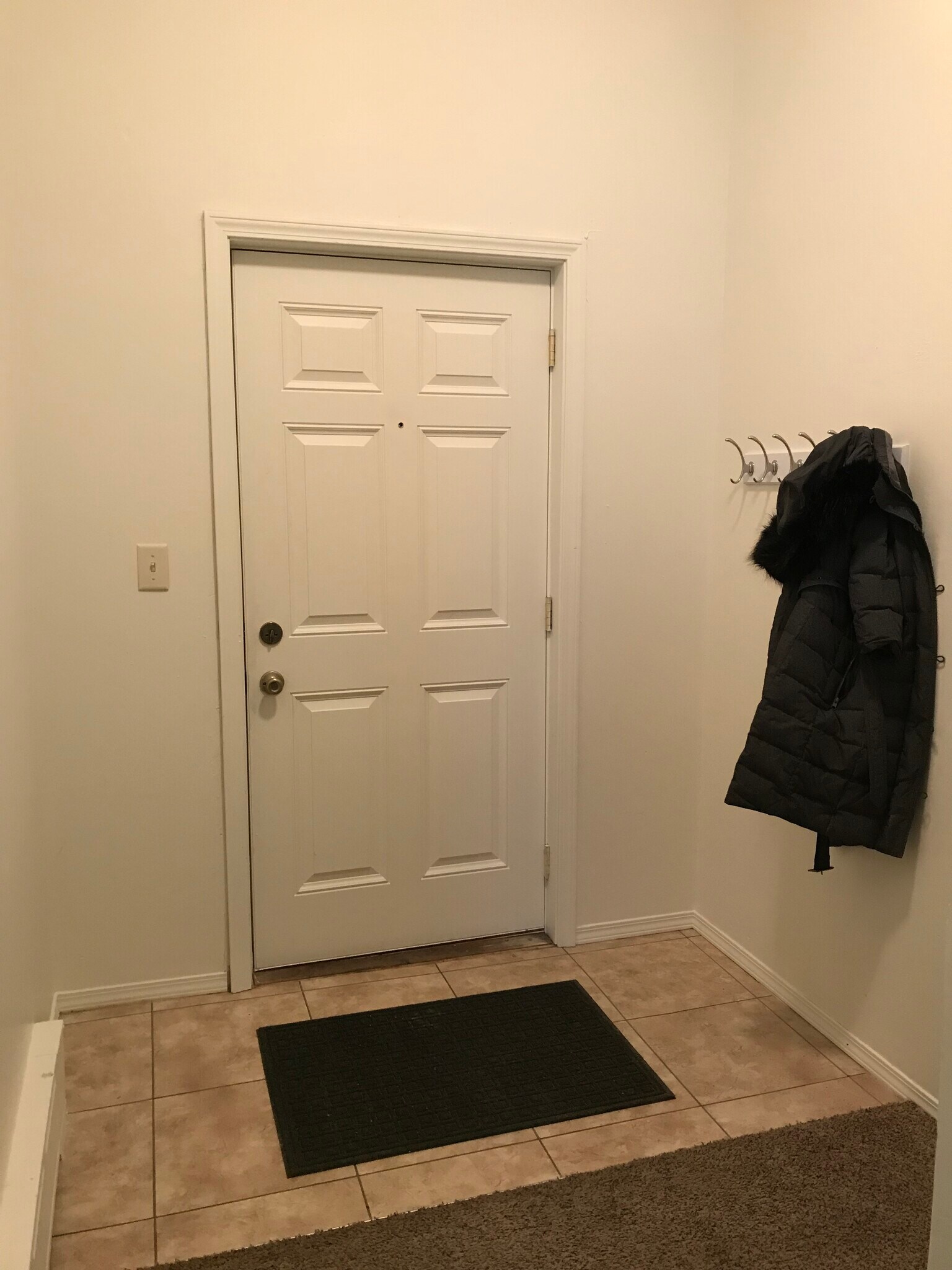 Building Photo - 1431 E 1st St