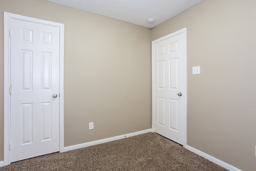 Building Photo - 13010 Maile Park Dr