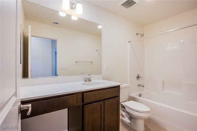 Building Photo - 6609 Tumoulin St