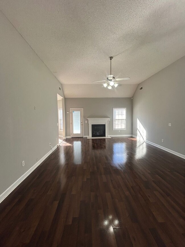 Building Photo - 329 Anden Hall Dr