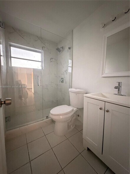 Building Photo - 7250 SW 94th Pl
