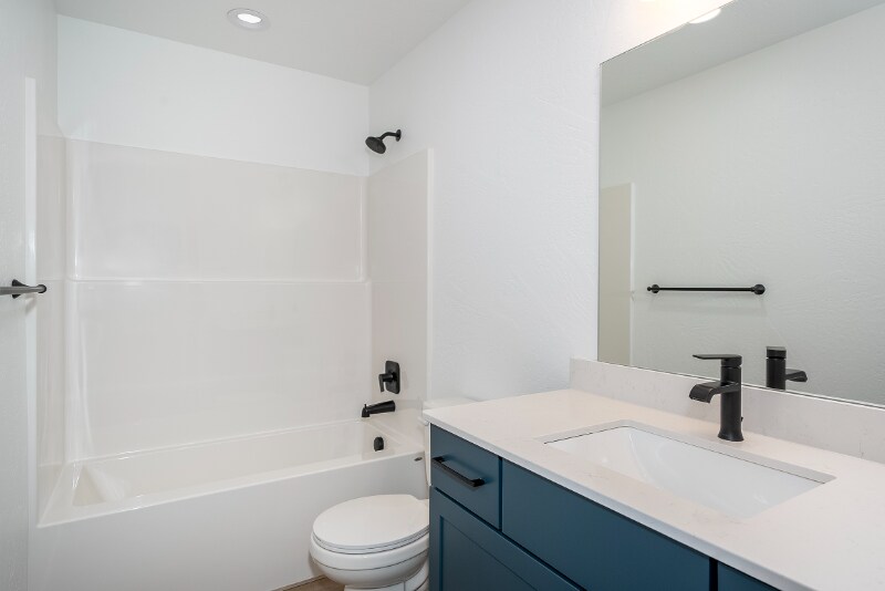 Building Photo - 124 W View Dr