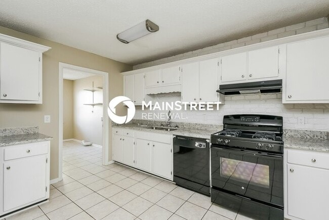 Building Photo - 3 Bedroom Pet-Friendly Home in Pinson, AL with Main Street Renewal