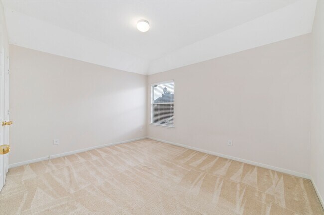 Building Photo - 2638 Long Leaf Dr