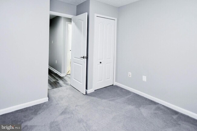 Building Photo - 9815 Berrywood Ct