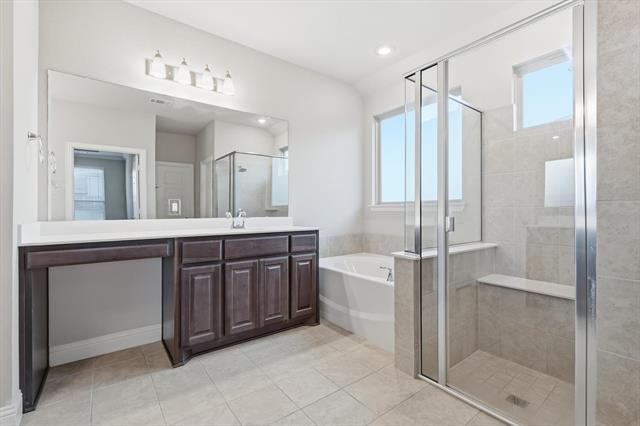 Building Photo - 908 Guava Ct