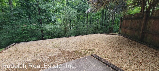 Building Photo - 4 br, 3.5 bath House - 1813 Strawberry Lane
