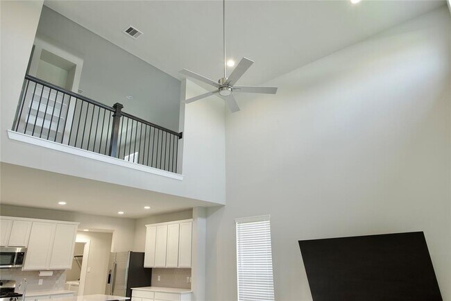 Building Photo - 3207 Tilley Dr