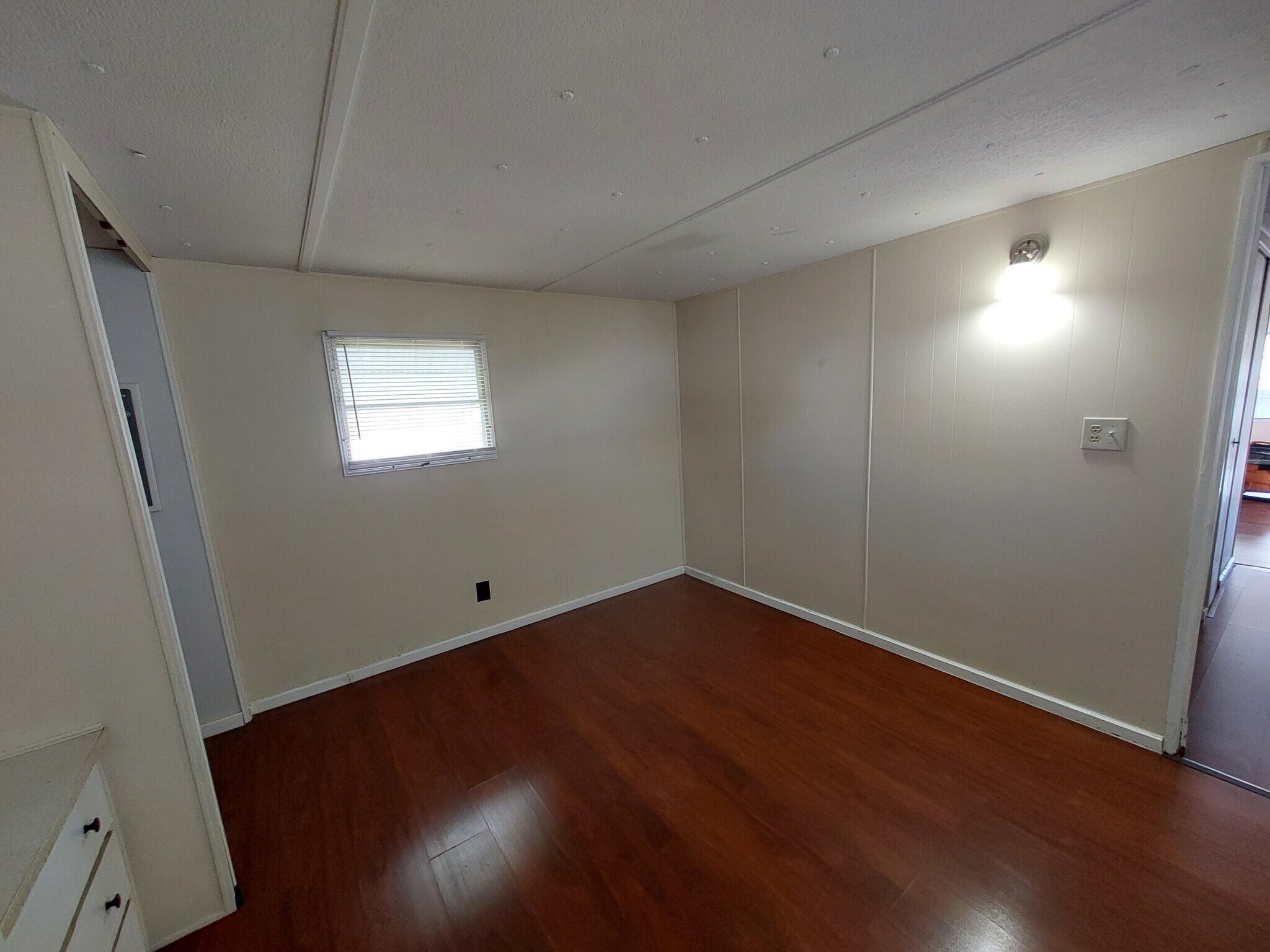 Building Photo - 1009 49th Avenue Dr W